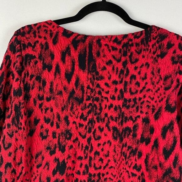 Chicos Sweater Womens 2 US Large Pullover Animal Print Red Black Long Sleeve - Picture 7 of 9